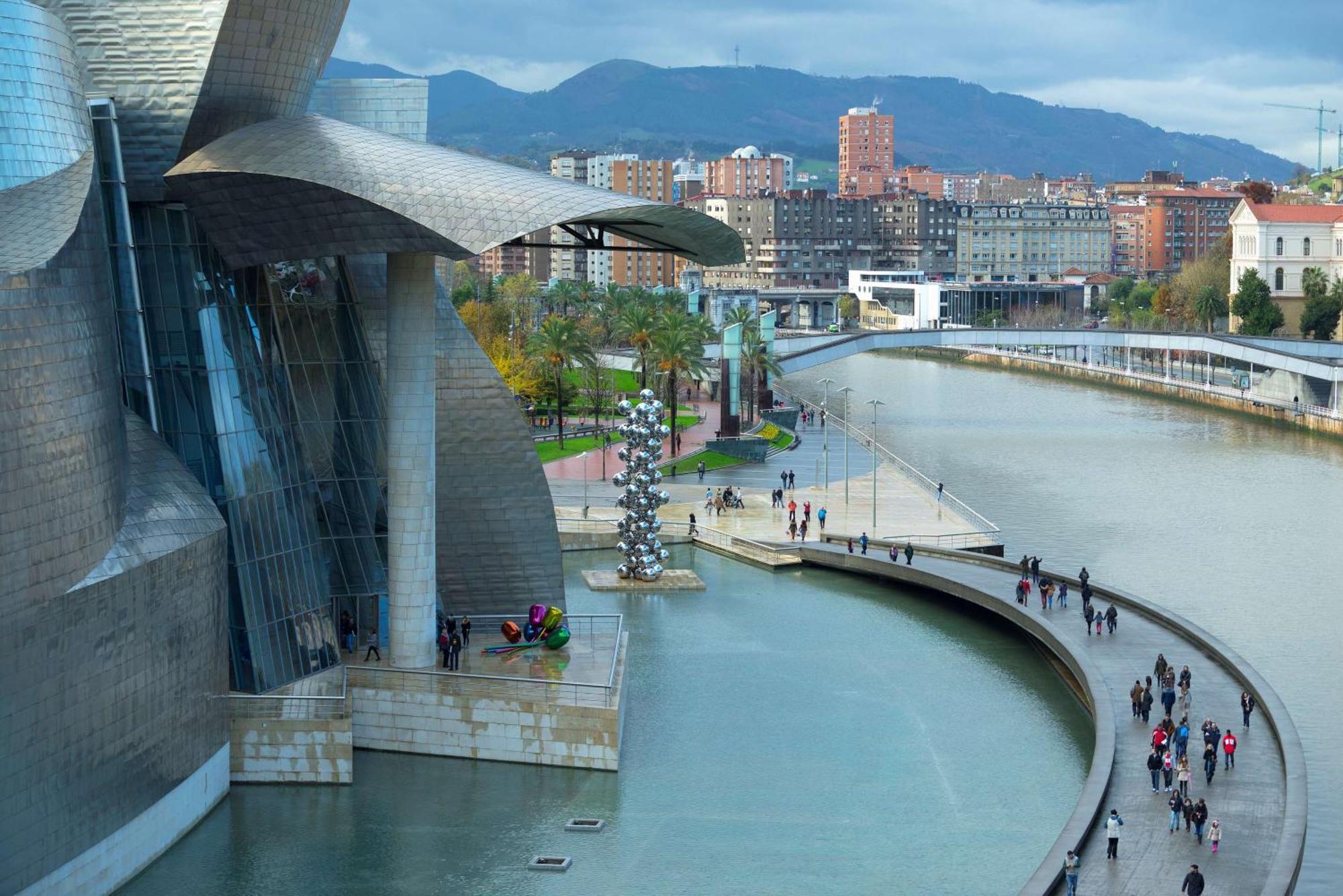 Radisson Collection Bilbao Hotel Exterior photo The Guggenheim Museum, Bilbao