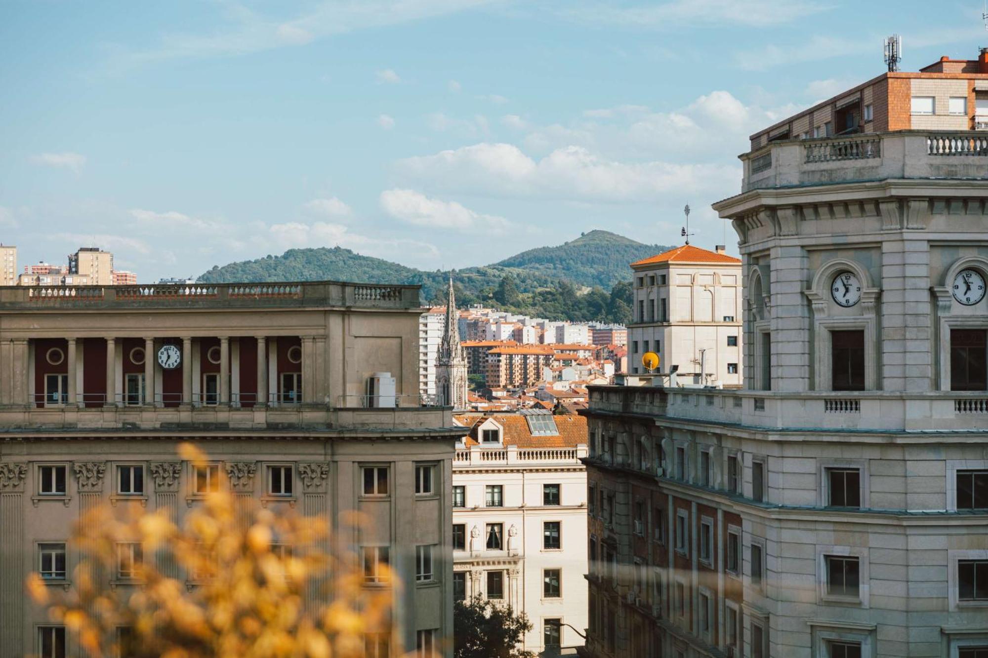 Radisson Collection Bilbao Hotel Exterior photo View of the city